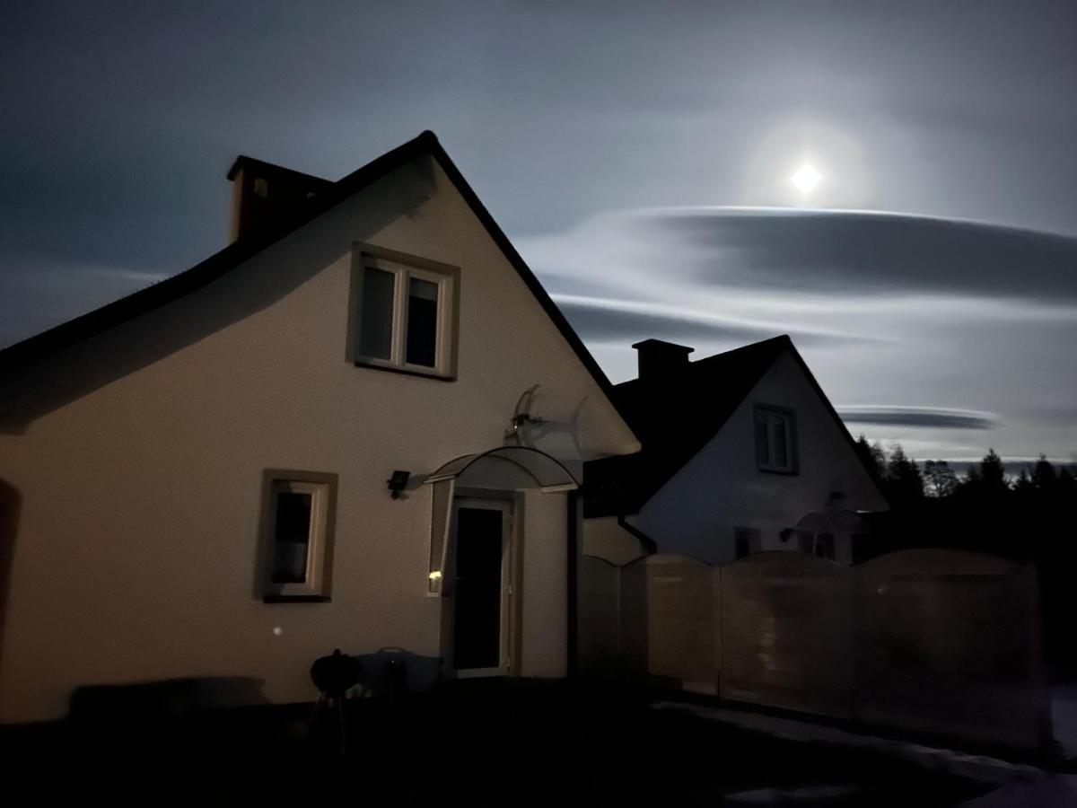 Domki Nad Stawem Uherce Uherce Mineralne Exterior foto