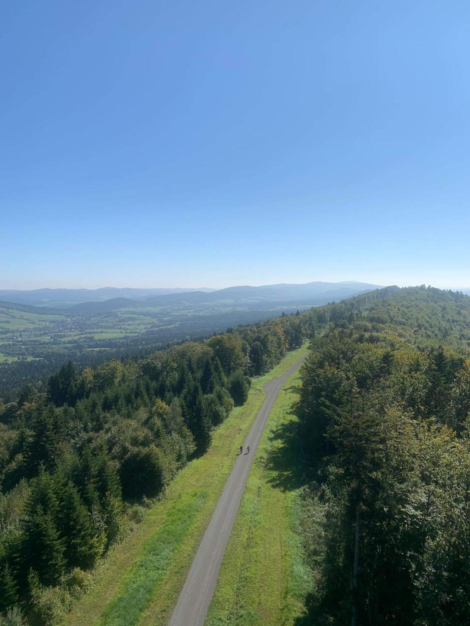 Domki Nad Stawem Uherce Uherce Mineralne Exterior foto