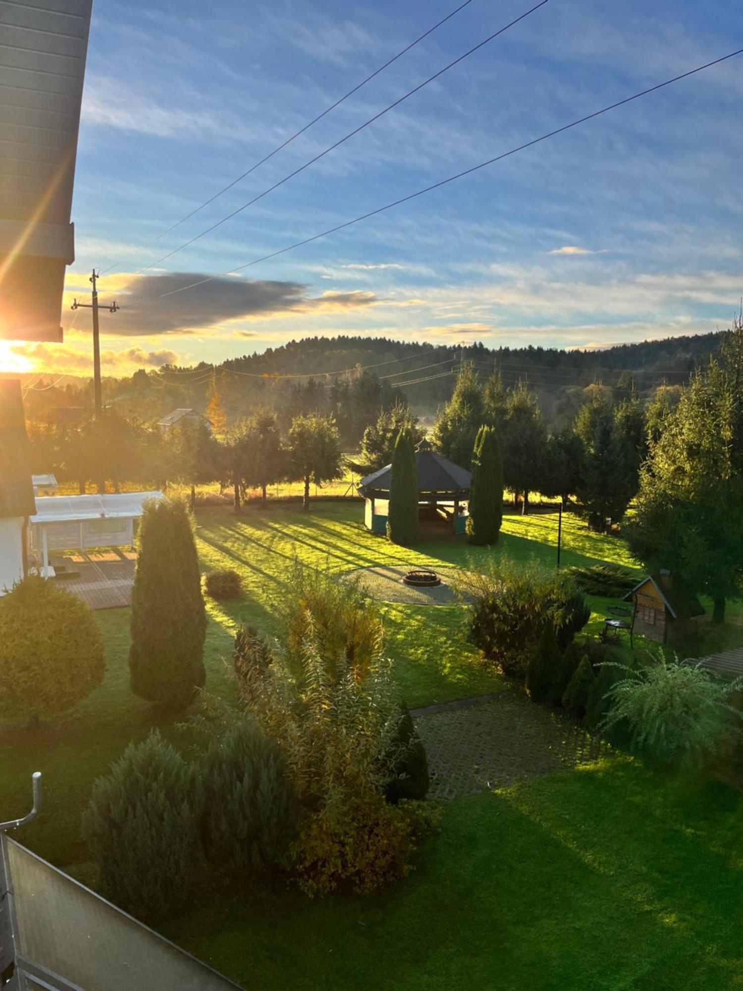 Domki Nad Stawem Uherce Uherce Mineralne Exterior foto